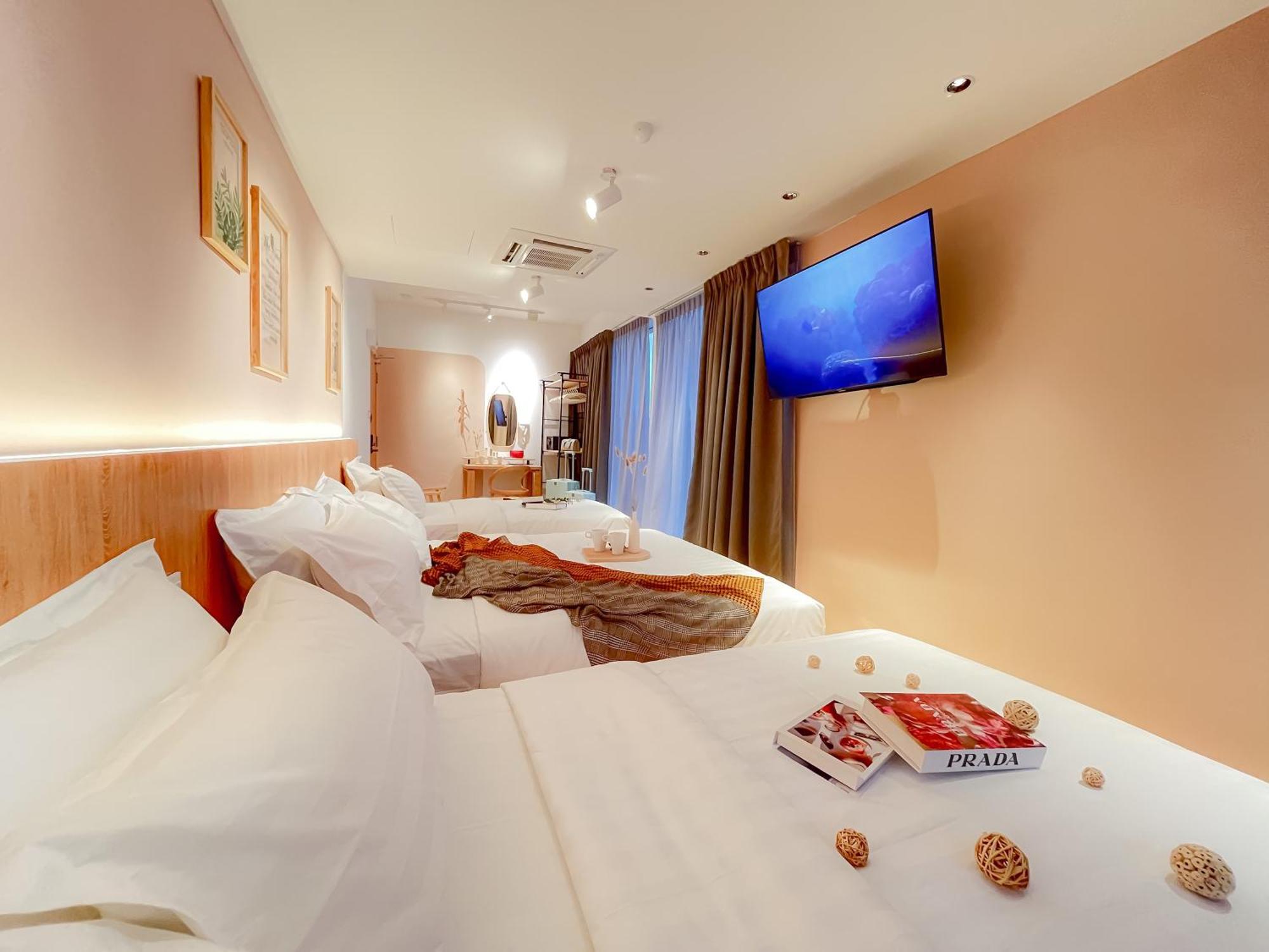 Sleep Box Penang Hotel George Town Exterior photo
